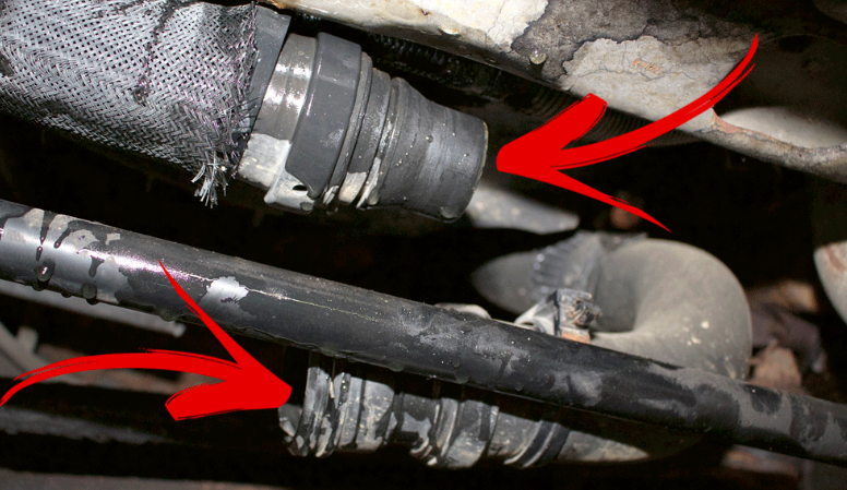 2008 F250 6.4 Left CAC Hose Connection at Cooler