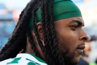 Davante Adams Takes a Swipe at the Bears.